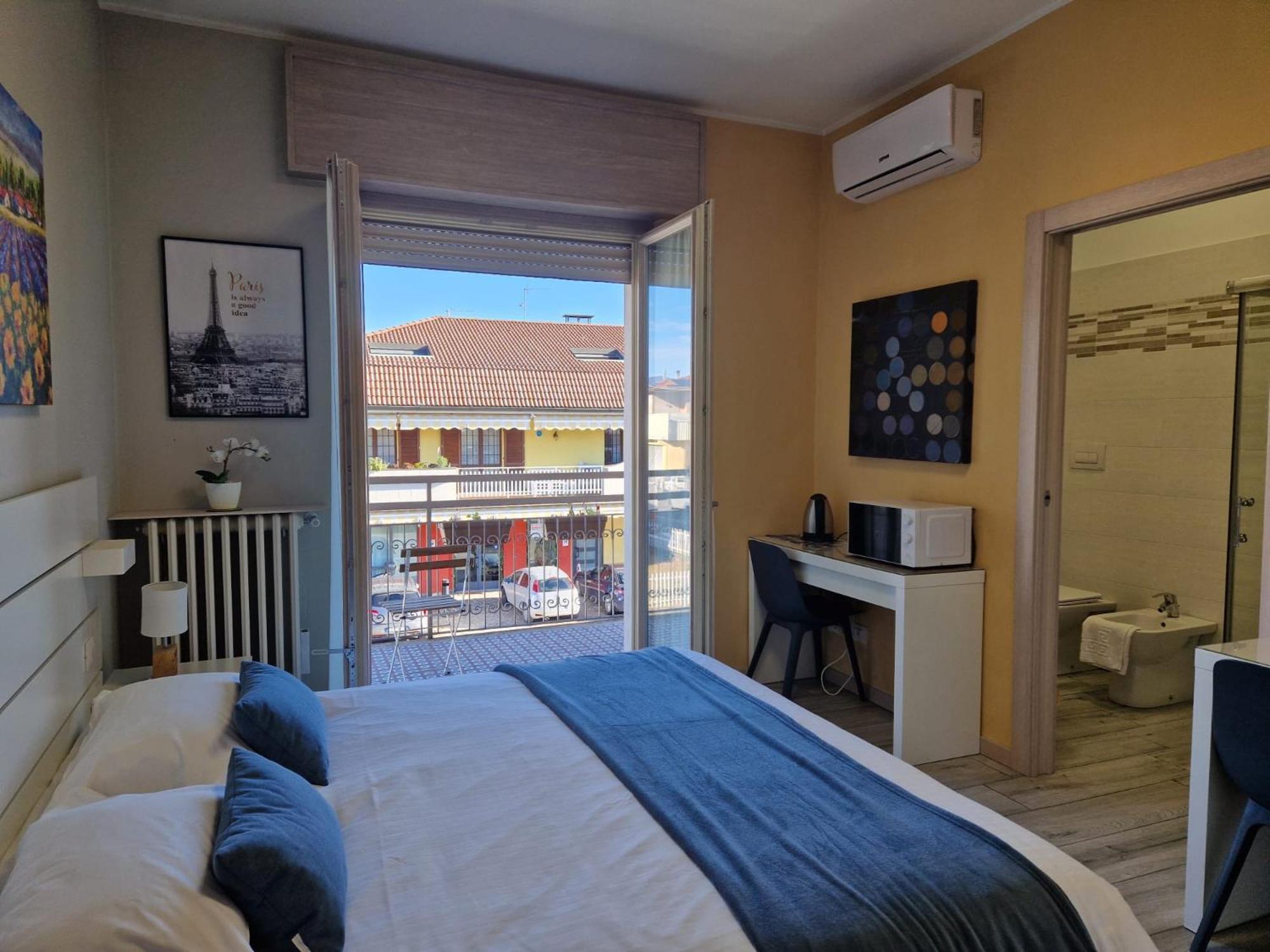 บีจี แอร์พอร์ต เฮาส์ กราสซอบบิโอ Hotel ภายนอก รูปภาพ